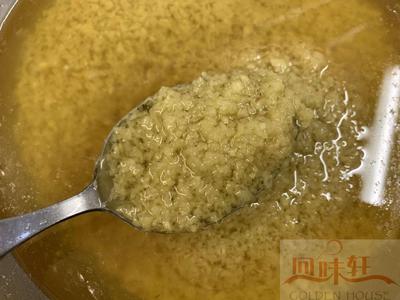 1. Sliced Boiled Chicken Leg in Ginger Pop + Boiled Rice 姜蓉白切鸡饭