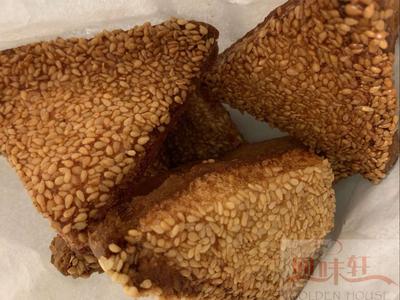 20. Sesame Prawn on Toast with Sweet Chilli Sauce<br/> &nbsp;&nbsp;&nbsp;&nbsp;&nbsp;芝麻虾多士 H