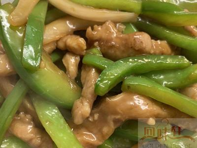 64. Stir fried Pork with Green Pepper + Boiled Rice 青椒肉丝饭