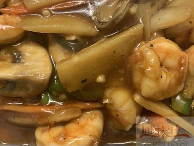 99. King Prawns in Black Pepper Sauce 黑椒虾 H